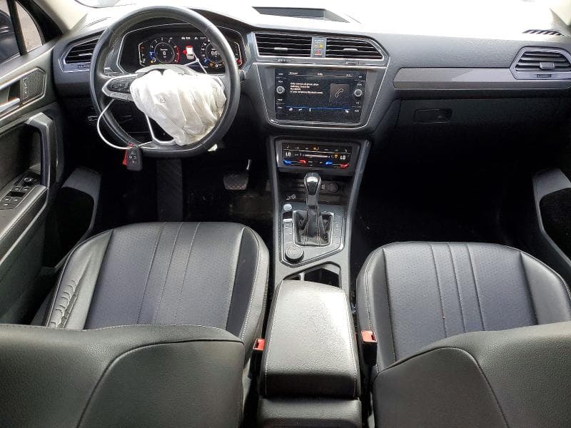 2022 VOLKSWAGEN TIGUAN SE 8