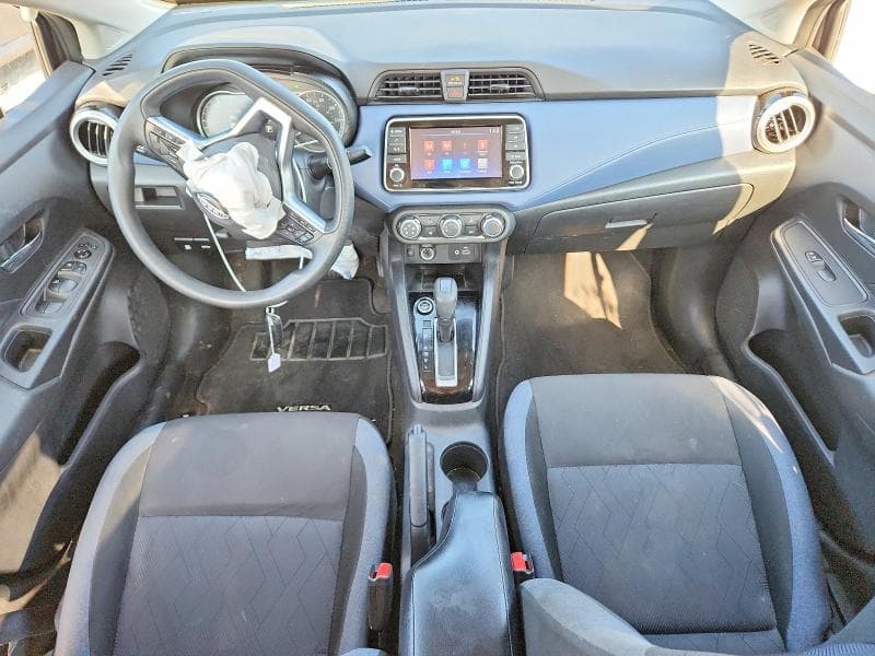 2023 NISSAN VERSA SV 8