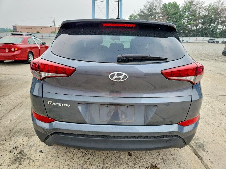 2017 HYUNDAI TUCSON SE 6