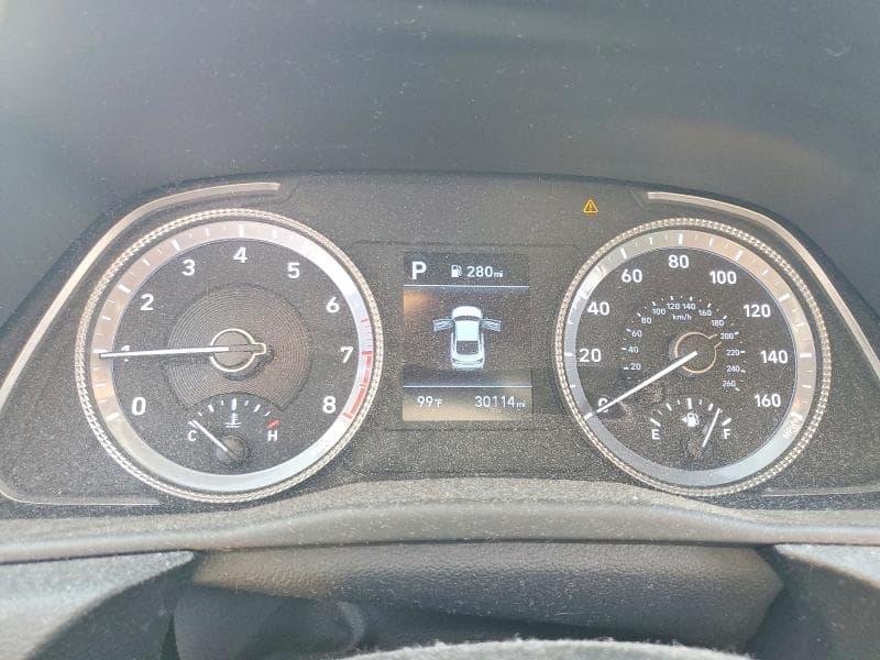 2022 HYUNDAI SONATA SE 9