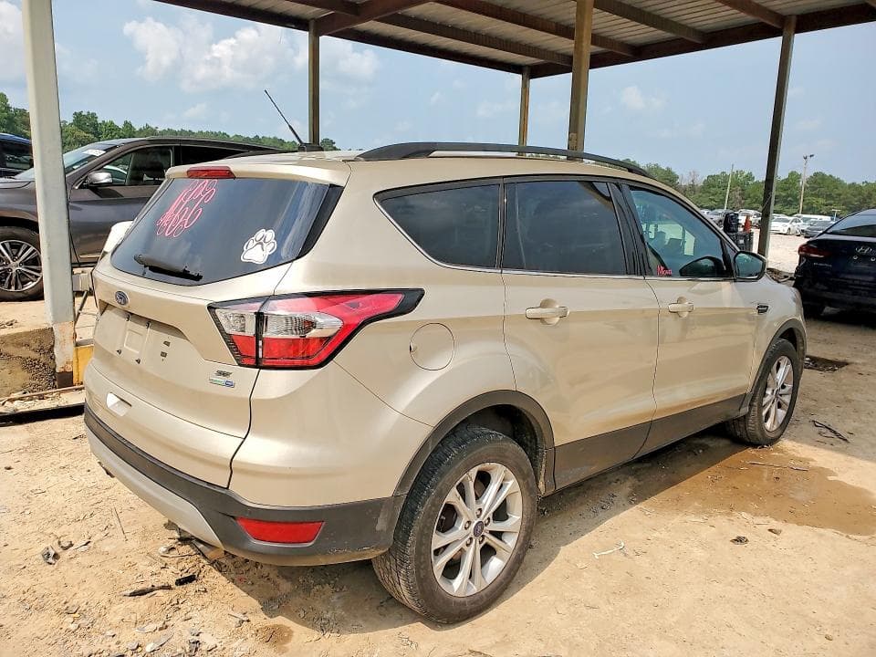 2017 FORD ESCAPE SE 3