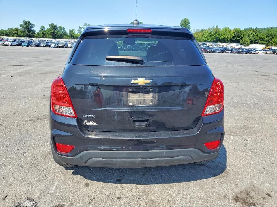 2020 CHEVROLET TRAX LS 6