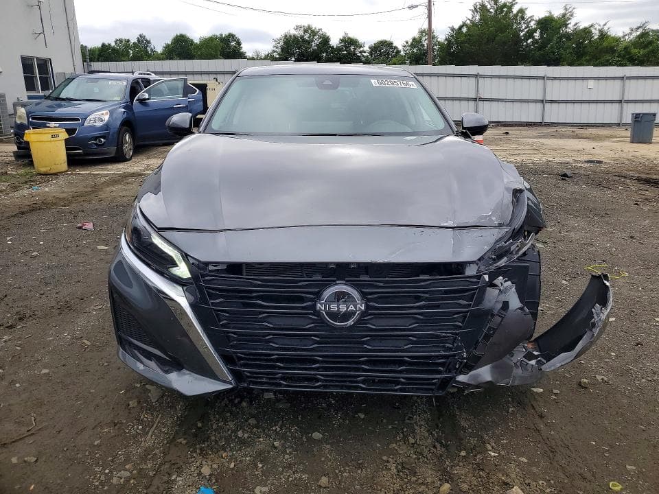 2025 NISSAN ALTIMA SL 5