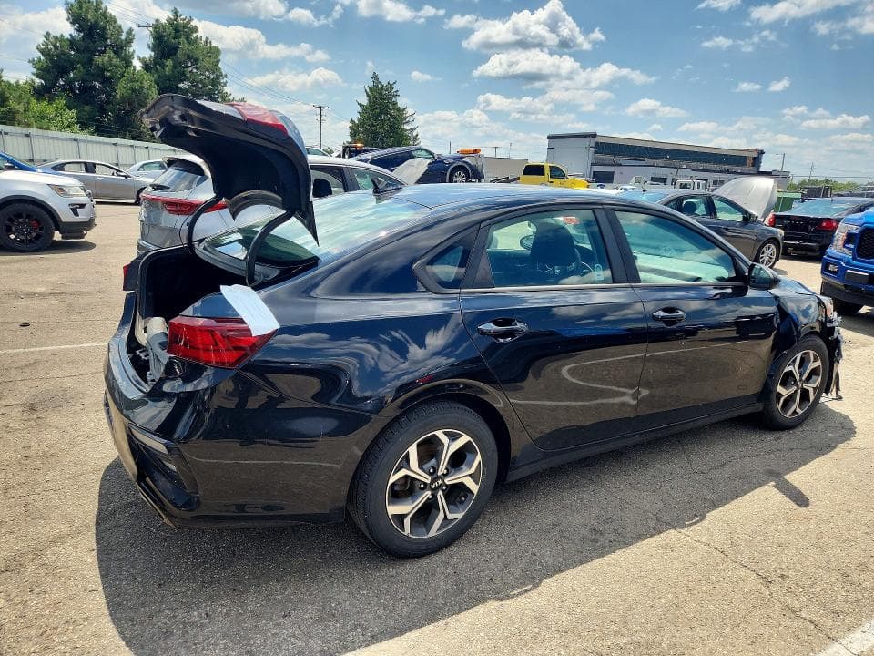 2021 KIA FORTE LXS 3