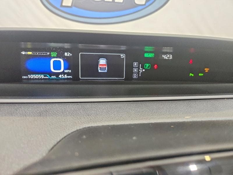 2017 TOYOTA PRIUS TWO 9