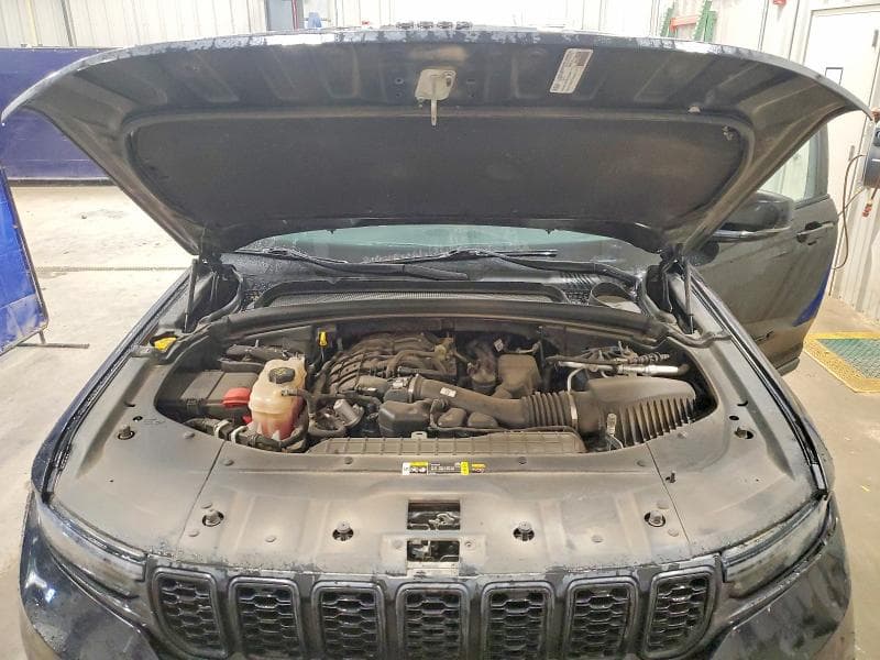 2024 JEEP GRAND CHEROKEE L LAREDO 12