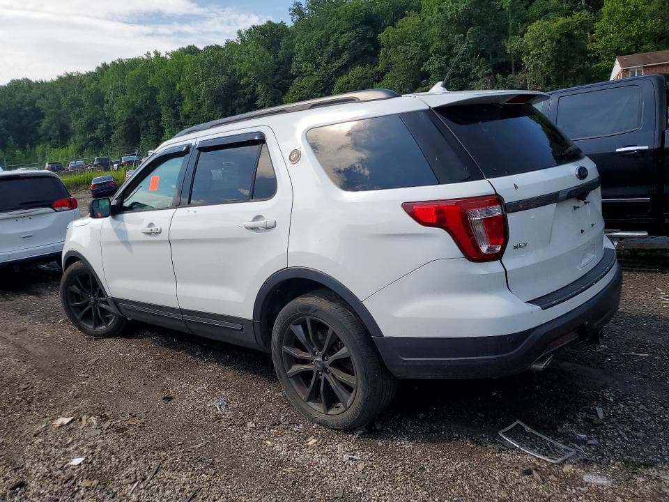 2018 FORD EXPLORER XLT 2