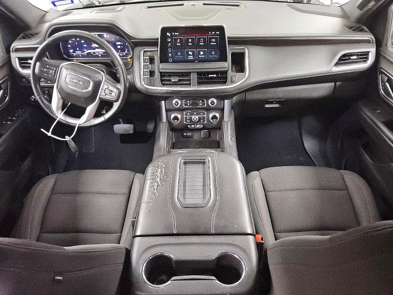 2022 GMC YUKON SLE 8