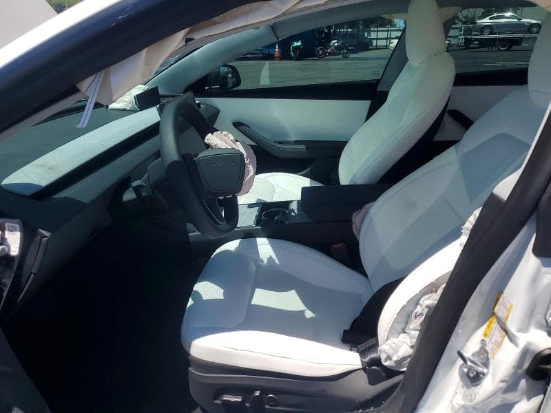 2026 TESLA MODEL 3 7