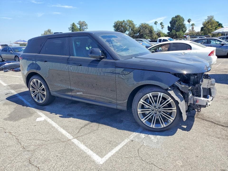 2025 LAND ROVER RANGE ROVER SPORT SE 4