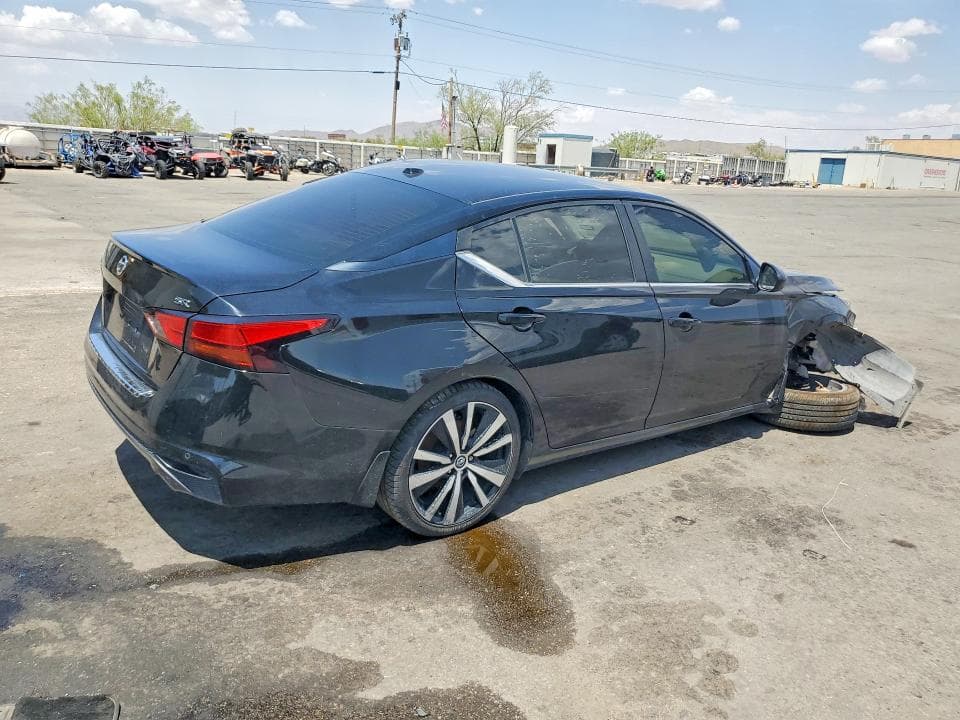 2021 NISSAN ALTIMA SR 3