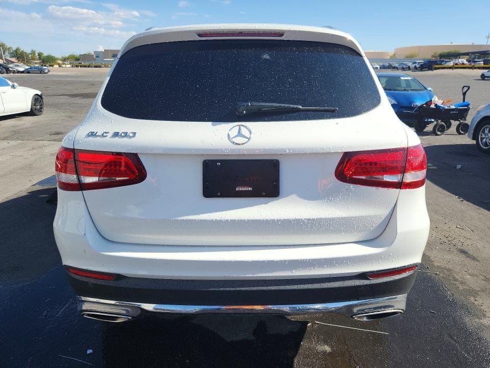 2017 MERCEDES-BENZ GLC 300 6
