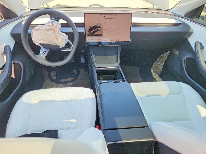 2026 TESLA MODEL 3 8
