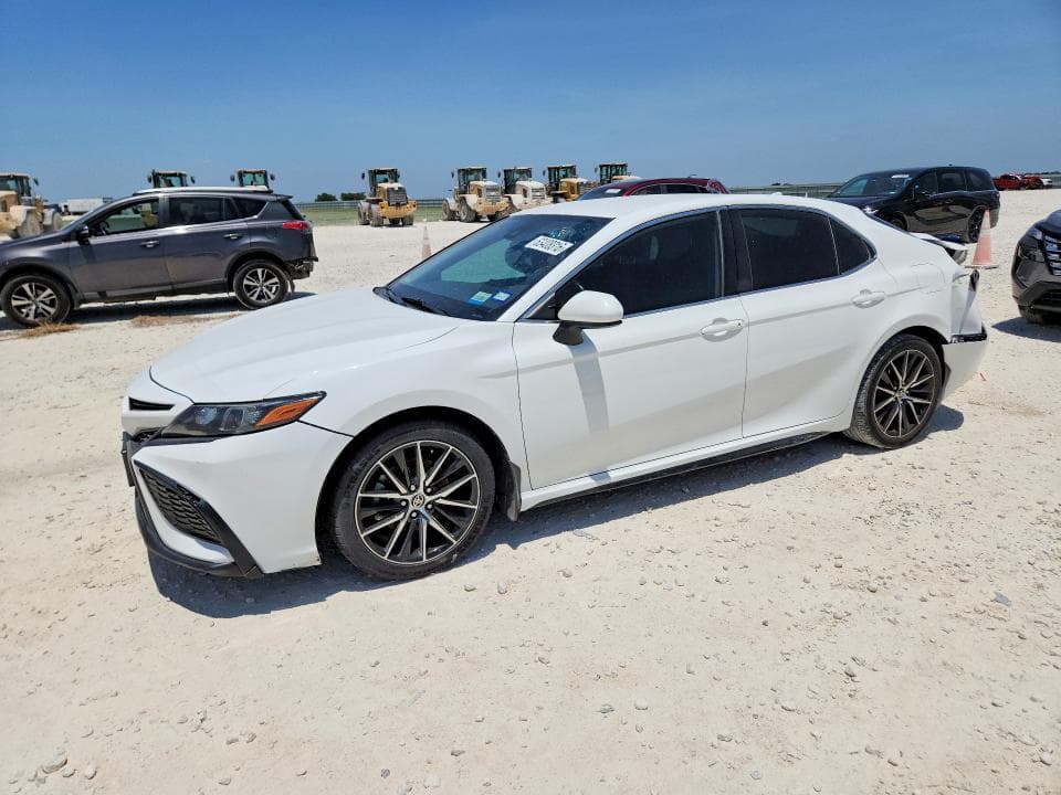 2021 TOYOTA CAMRY SE - 1
