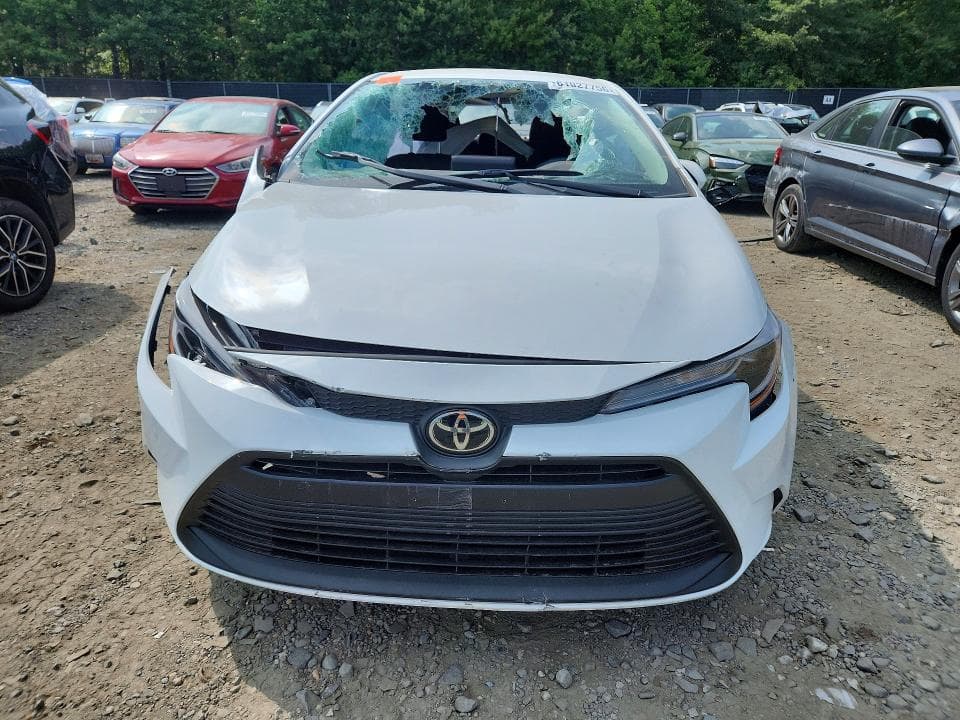 2026 TOYOTA COROLLA LE 5