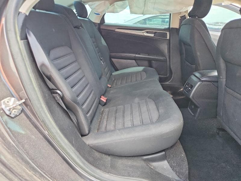 2019 FORD FUSION SE 10