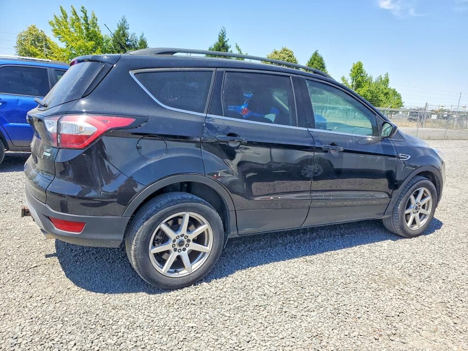 2017 FORD ESCAPE SE 3