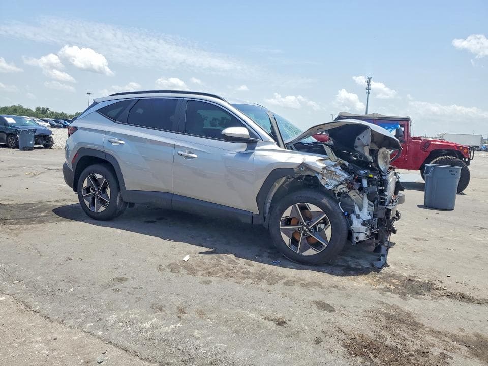 2026 HYUNDAI TUCSON SEL 4