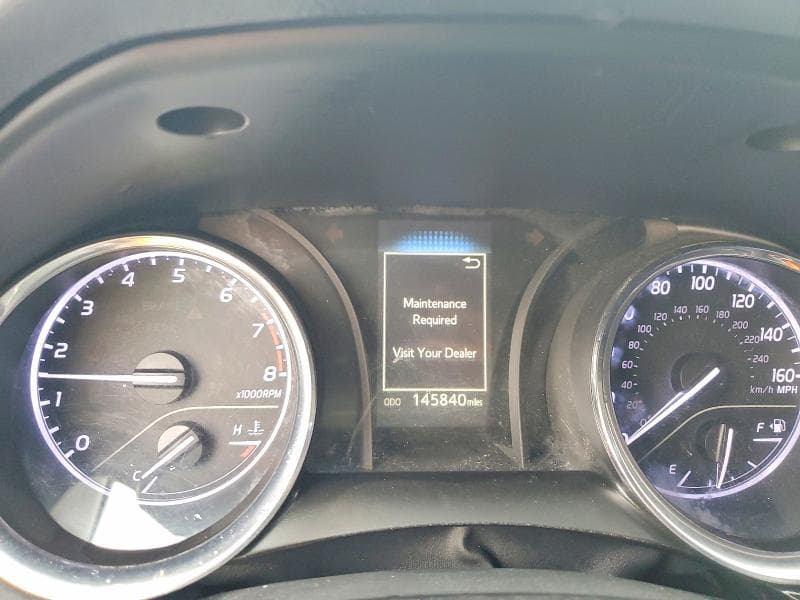 2019 TOYOTA CAMRY LE 9