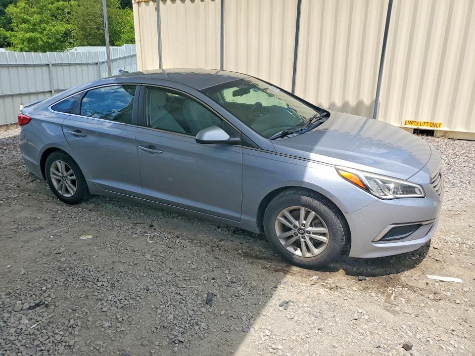 2017 HYUNDAI SONATA SE 4