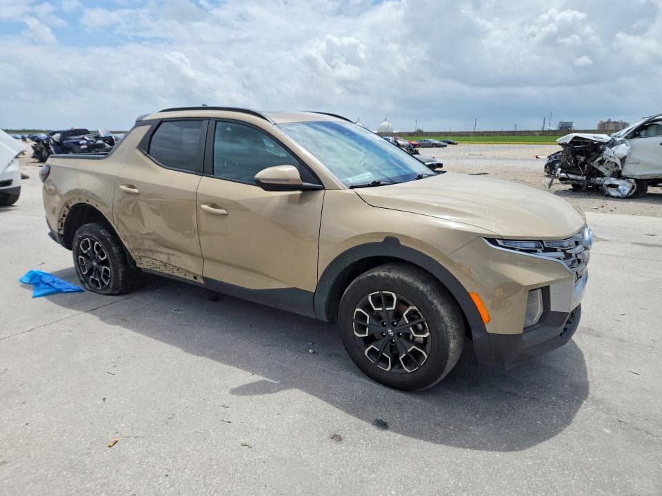 2023 HYUNDAI SANTA CRUZ SE 4