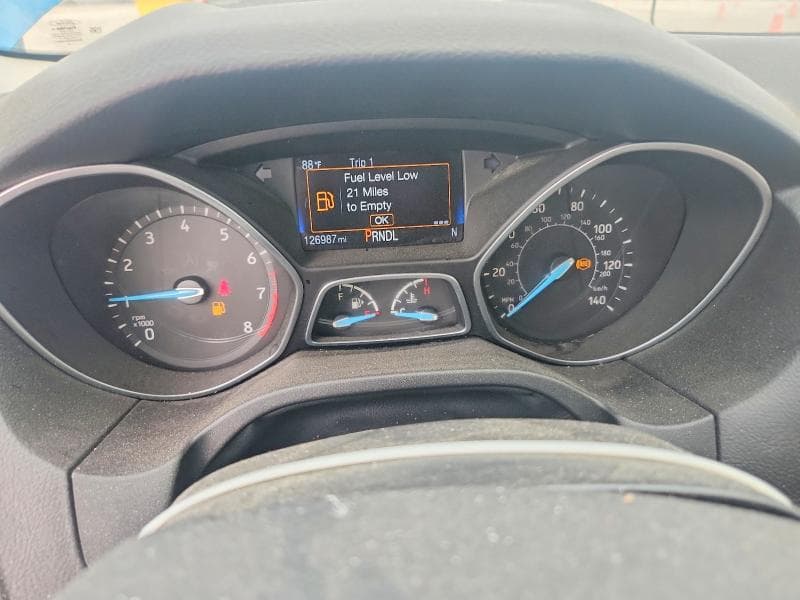2017 FORD FOCUS SE 9