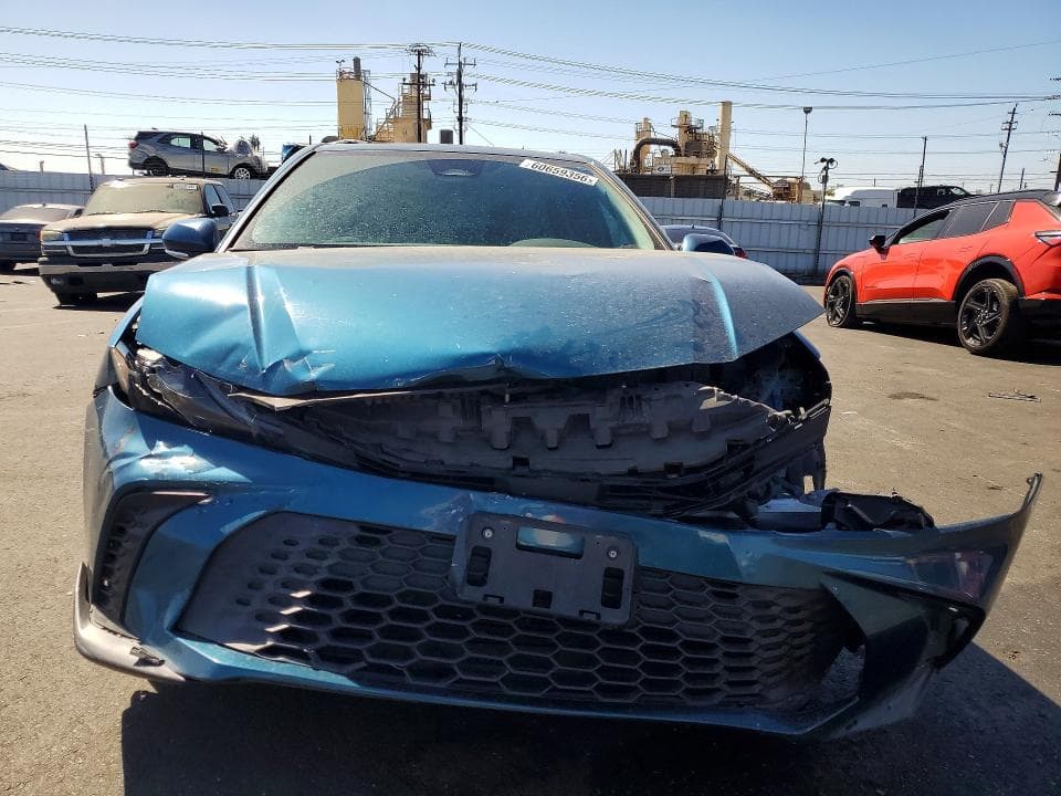 2025 TOYOTA CAMRY SE 5