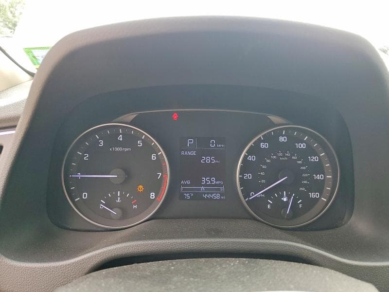 2017 HYUNDAI ELANTRA SE 9