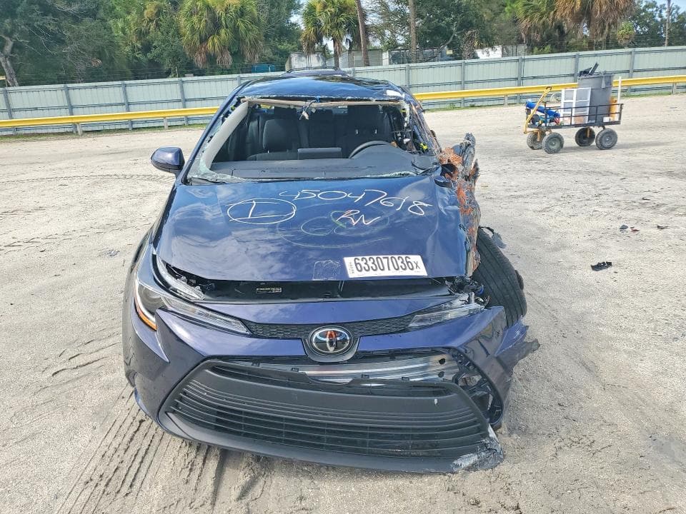2026 TOYOTA COROLLA LE 5