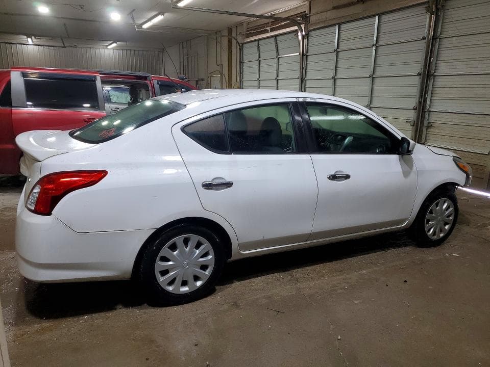 2018 NISSAN VERSA SV 3