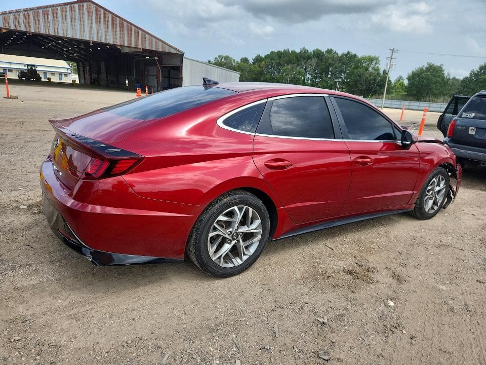 2023 HYUNDAI SONATA SEL 3