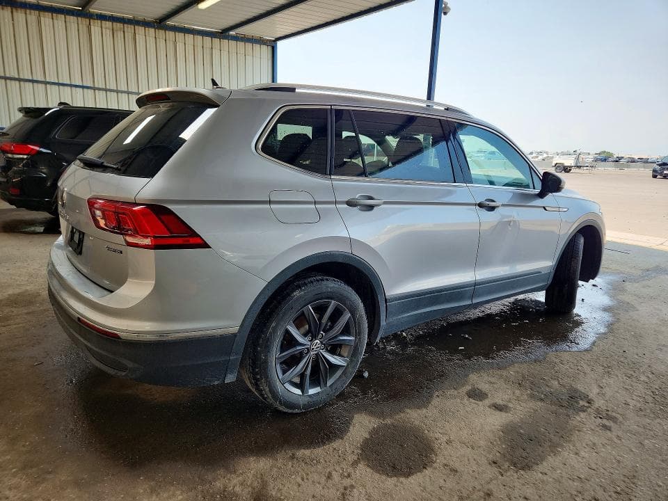 2023 VOLKSWAGEN TIGUAN SE 3
