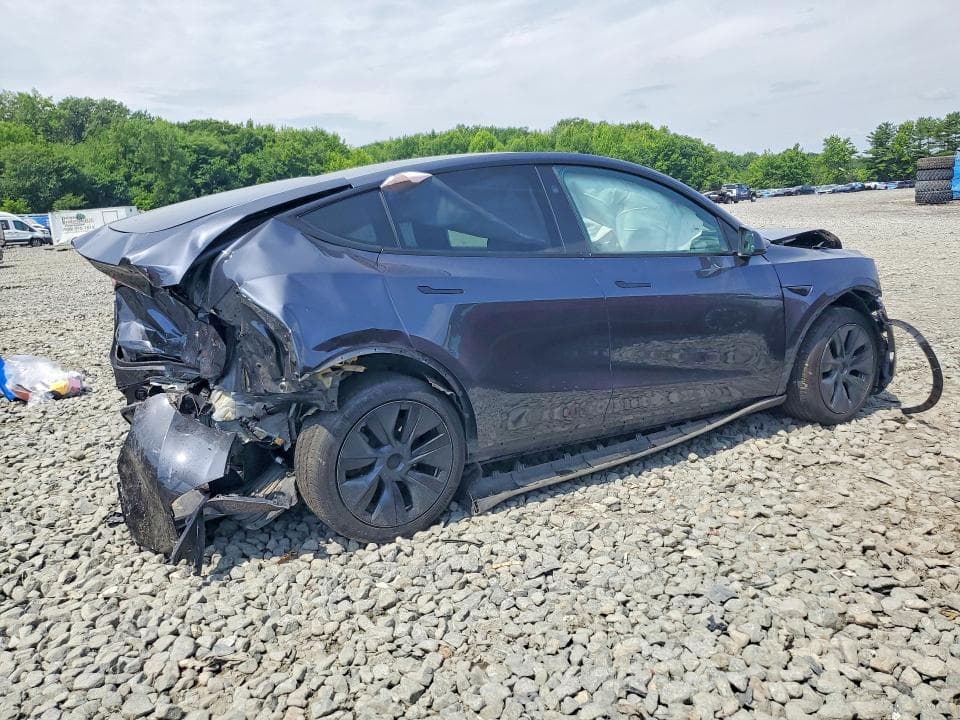 2024 TESLA MODEL Y 3