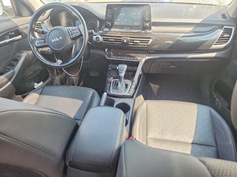 2023 KIA SELTOS S 8
