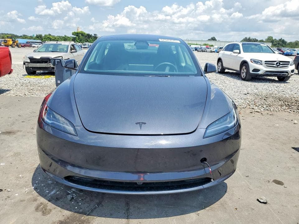 2026 TESLA MODEL 3 5
