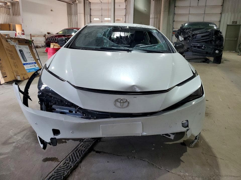 2024 TOYOTA PRIUS XLE 5