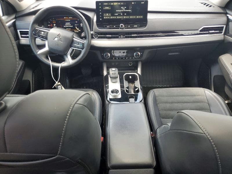 2025 MITSUBISHI OUTLANDER SE 8