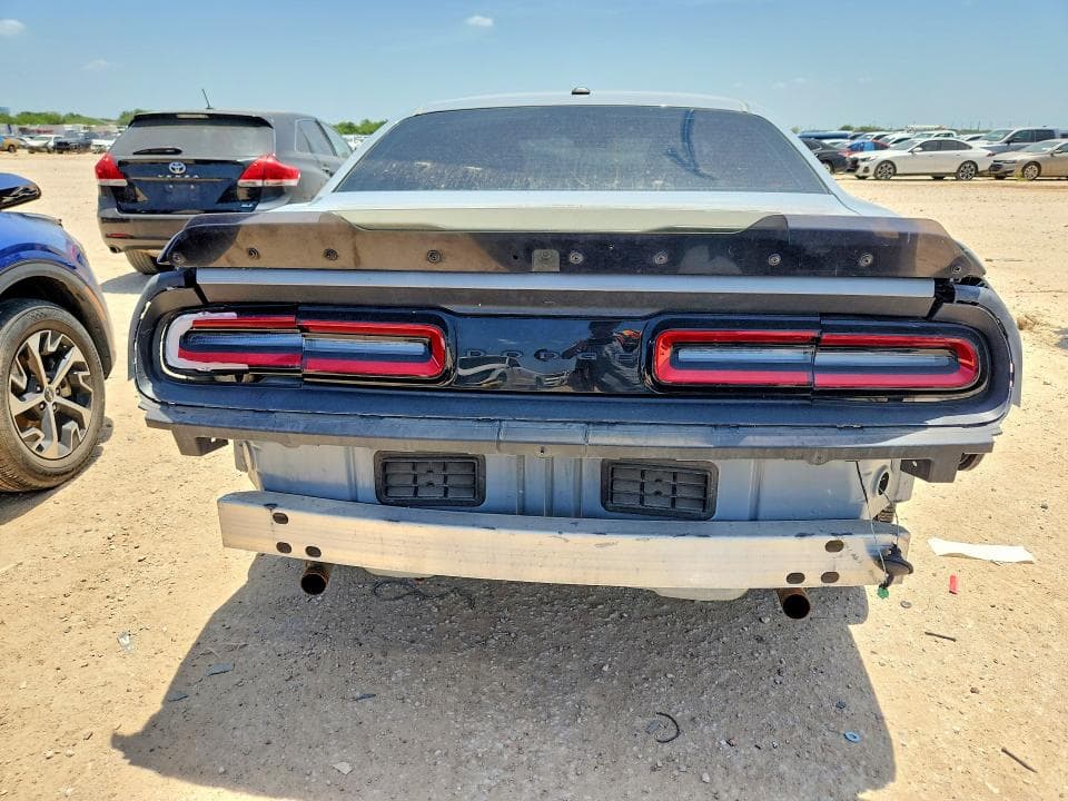 2022 DODGE CHALLENGER SXT 6