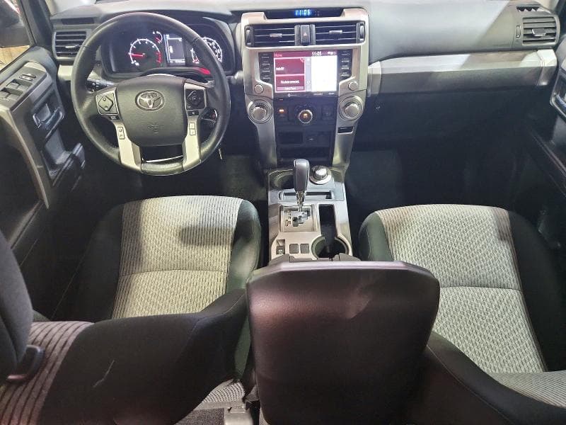 2021 TOYOTA 4RUNNER SR5 8