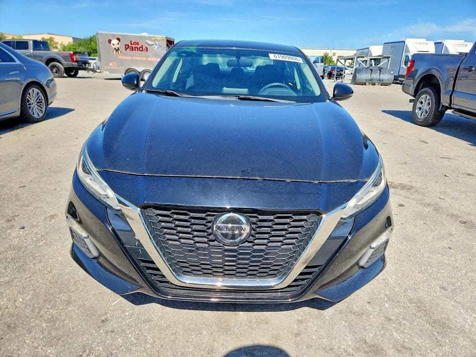 2019 NISSAN ALTIMA SR 5