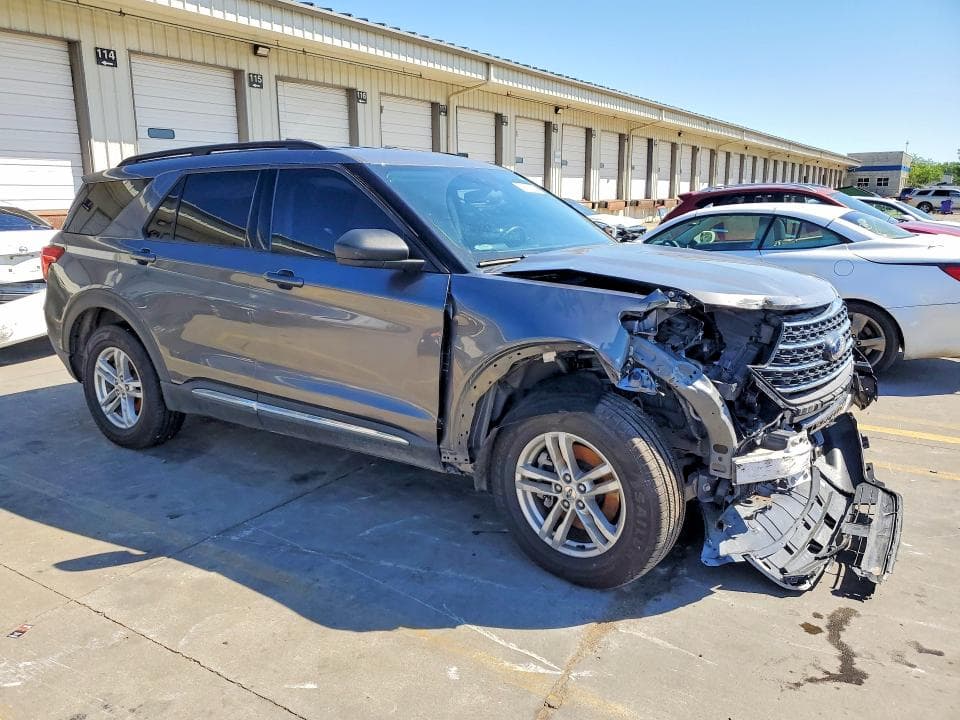 2022 FORD EXPLORER 4