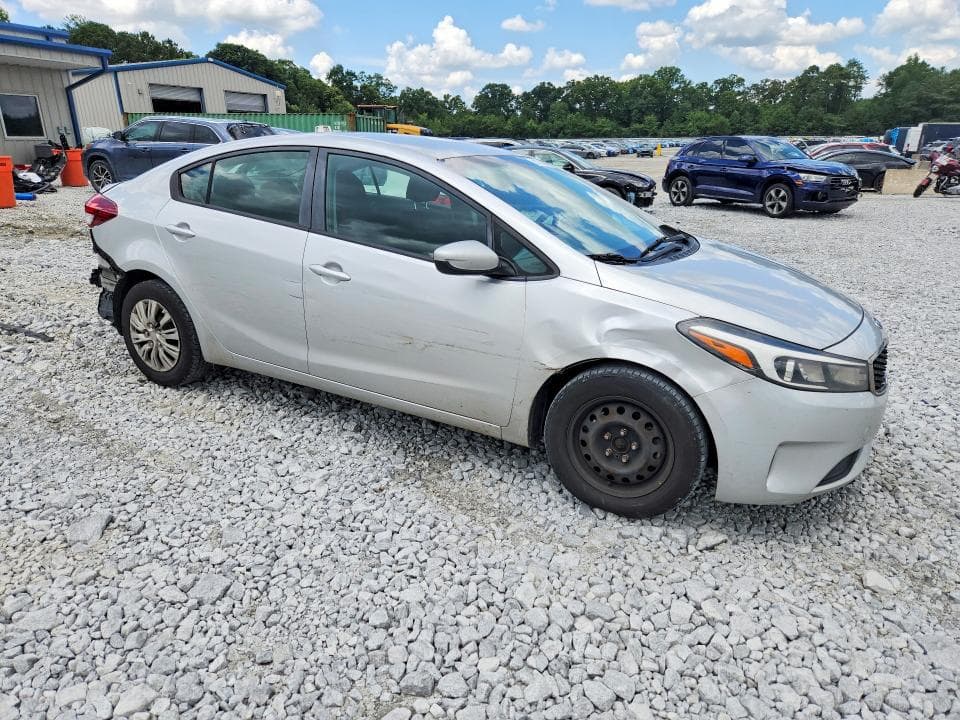 2017 KIA FORTE LX 4