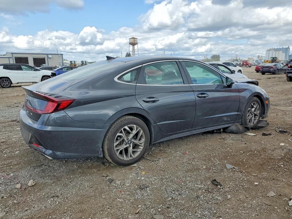 2021 HYUNDAI SONATA SEL 3
