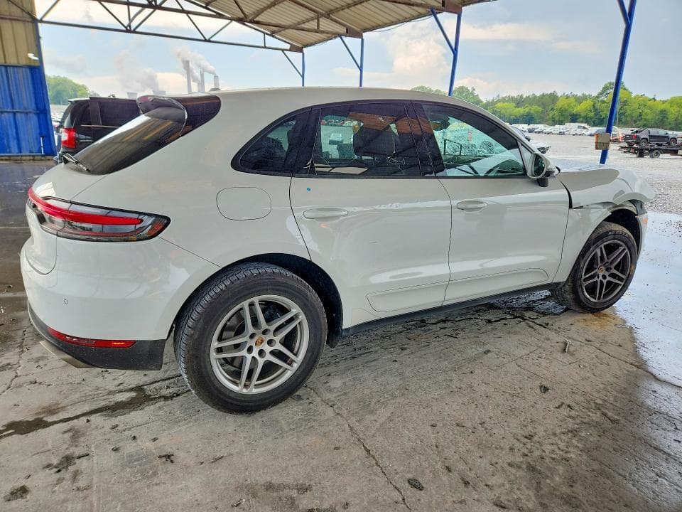 2021 PORSCHE MACAN 3