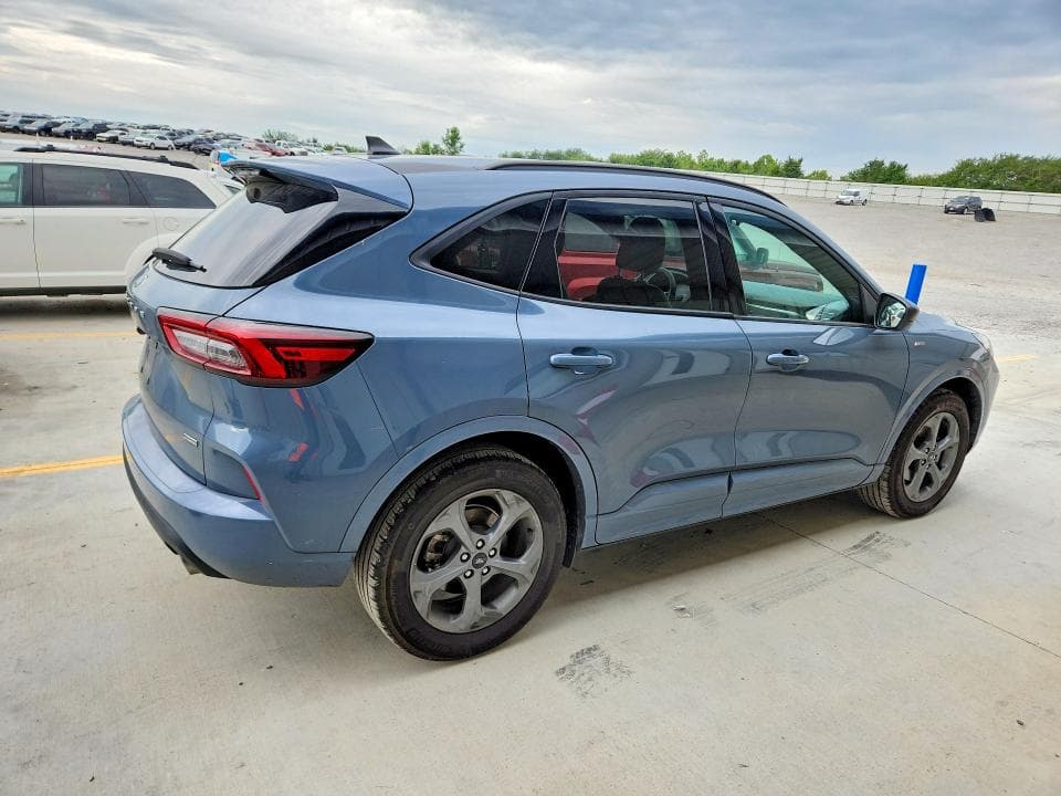 2024 FORD ESCAPE ST LINE 3
