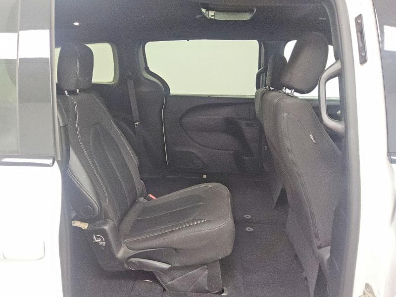 2021 CHRYSLER PACIFICA TOURING 11