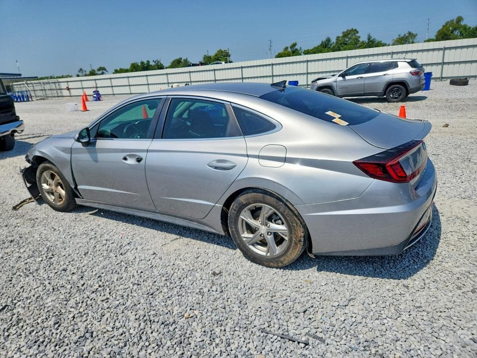 2021 HYUNDAI SONATA SE 2