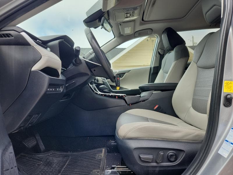 2020 TOYOTA RAV4 LIMITED 7