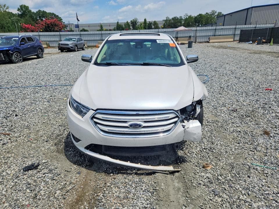 2018 FORD TAURUS LIMITED 5