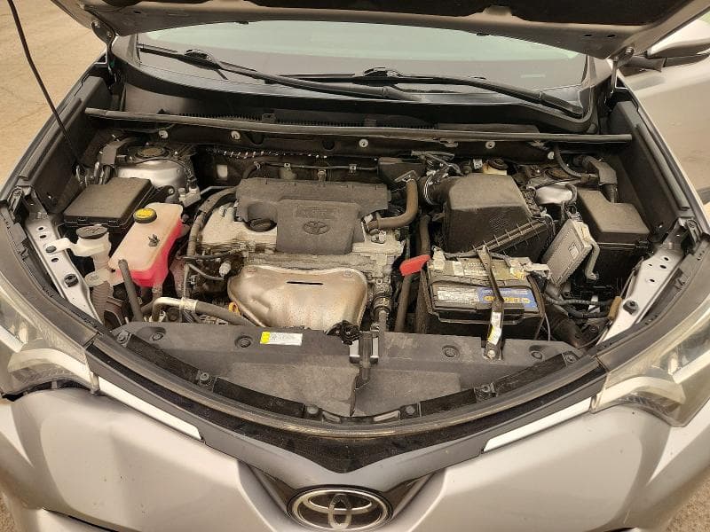 2018 TOYOTA RAV4 XLE 12